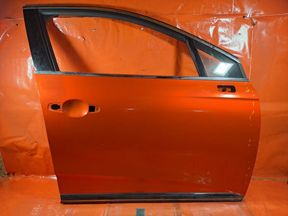 ✅RENAULT CLIO E-TECH 1.6 PETROL 2025 FRONT RIGHT DOOR ORANGE A331 - Image 1