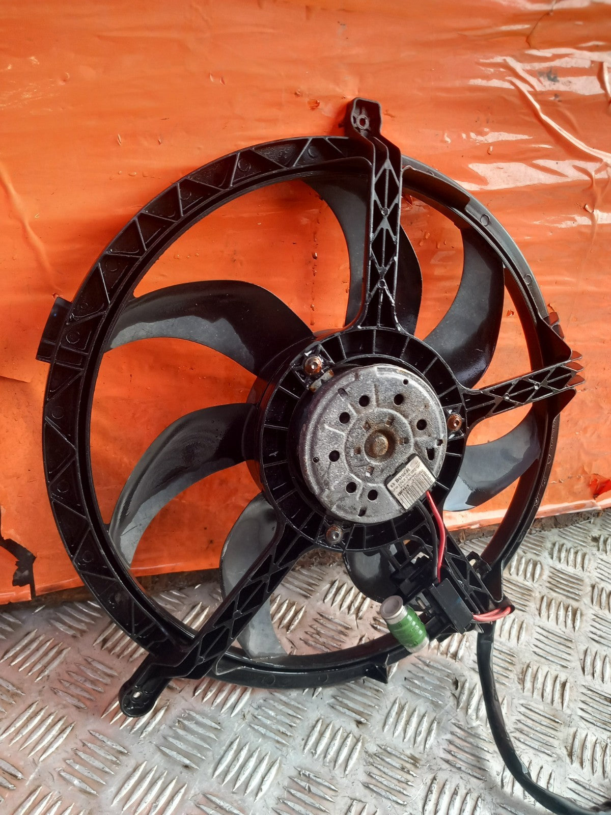 ebay-src:https://i.ebayimg.com/00/s/mtywmfgxmjaw/z/fbiaaeswvj1qvvm0/$_57.jpg