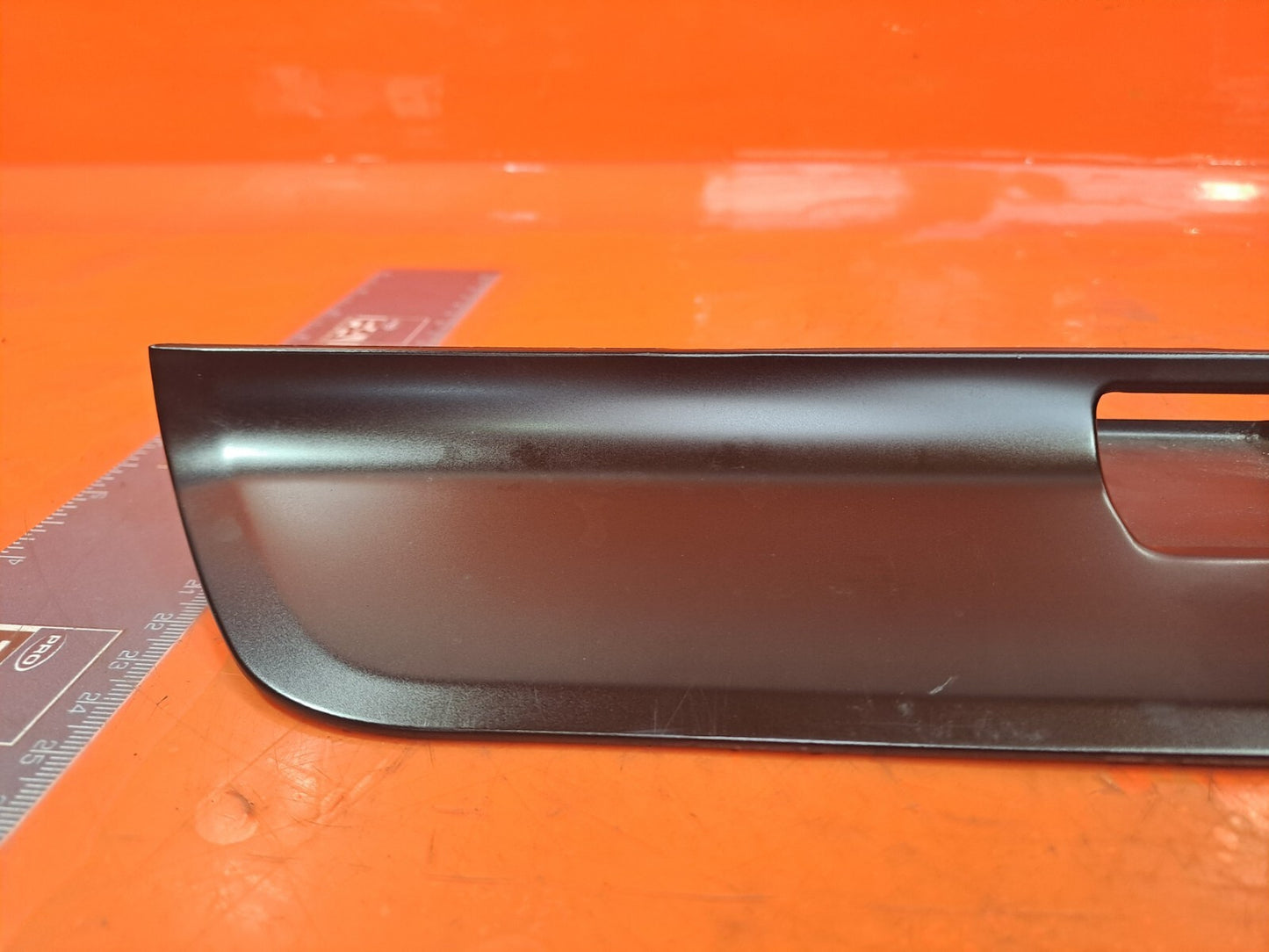 2024 TESLA MODEL 3 LONG FRONT RIGHT SILL PLATE 1763670-00 + WARRANTY A207 - Image 6