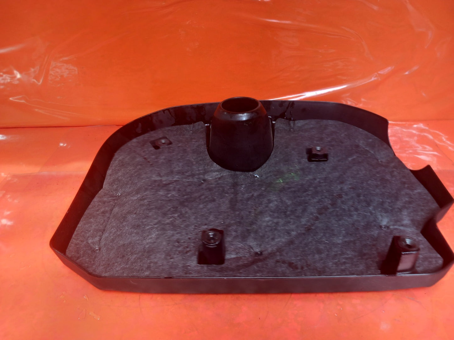 2025 Land Rover Defender L663 3.0 Diesel Engine Cover M8B2-6A949-BD A396 - Image 8