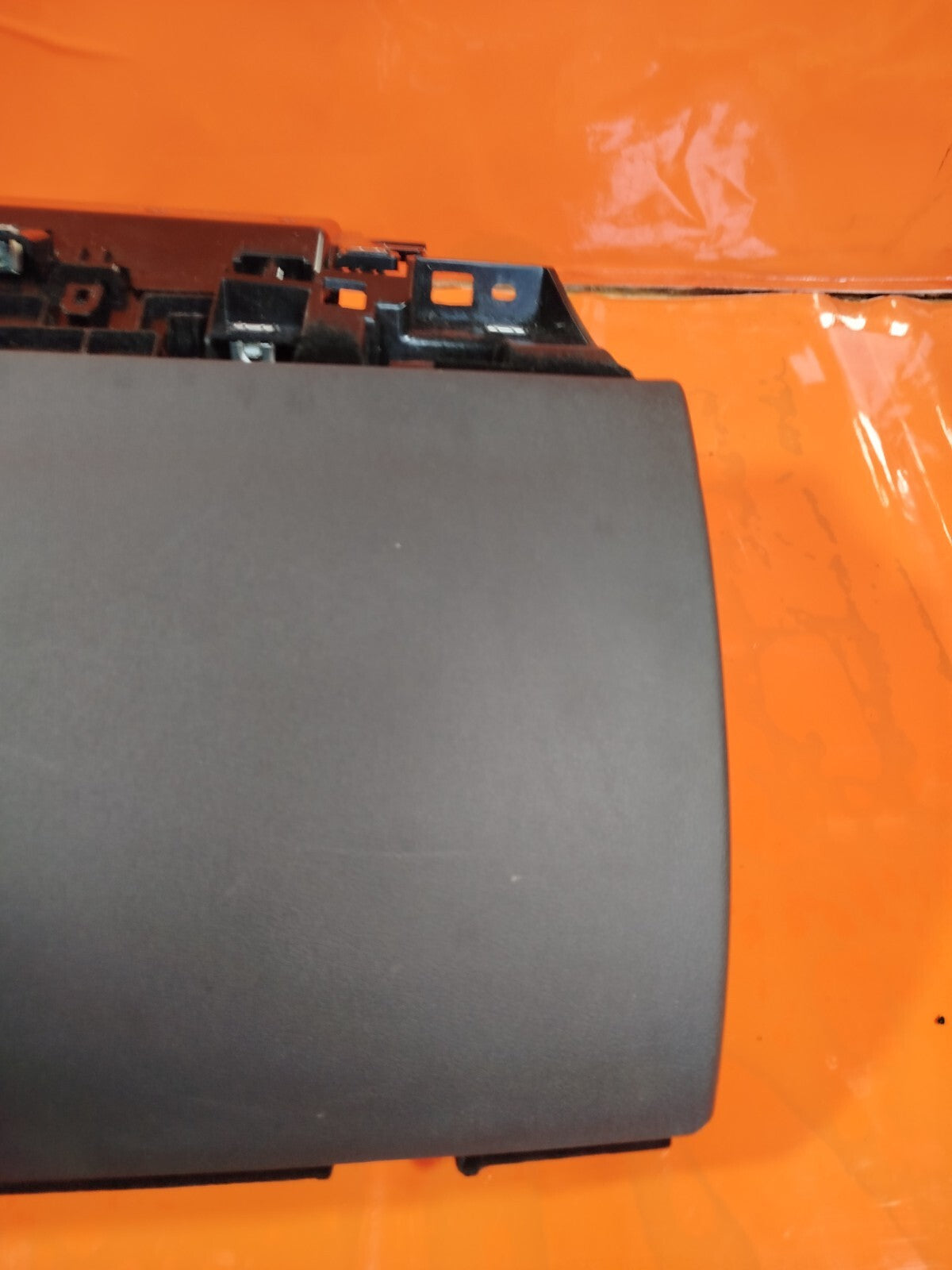 ✅Tesla Model 3 Long Range 2020 GLOVE BOX LONG RANGE 1133409-00-B Warranty A262 - Image 4
