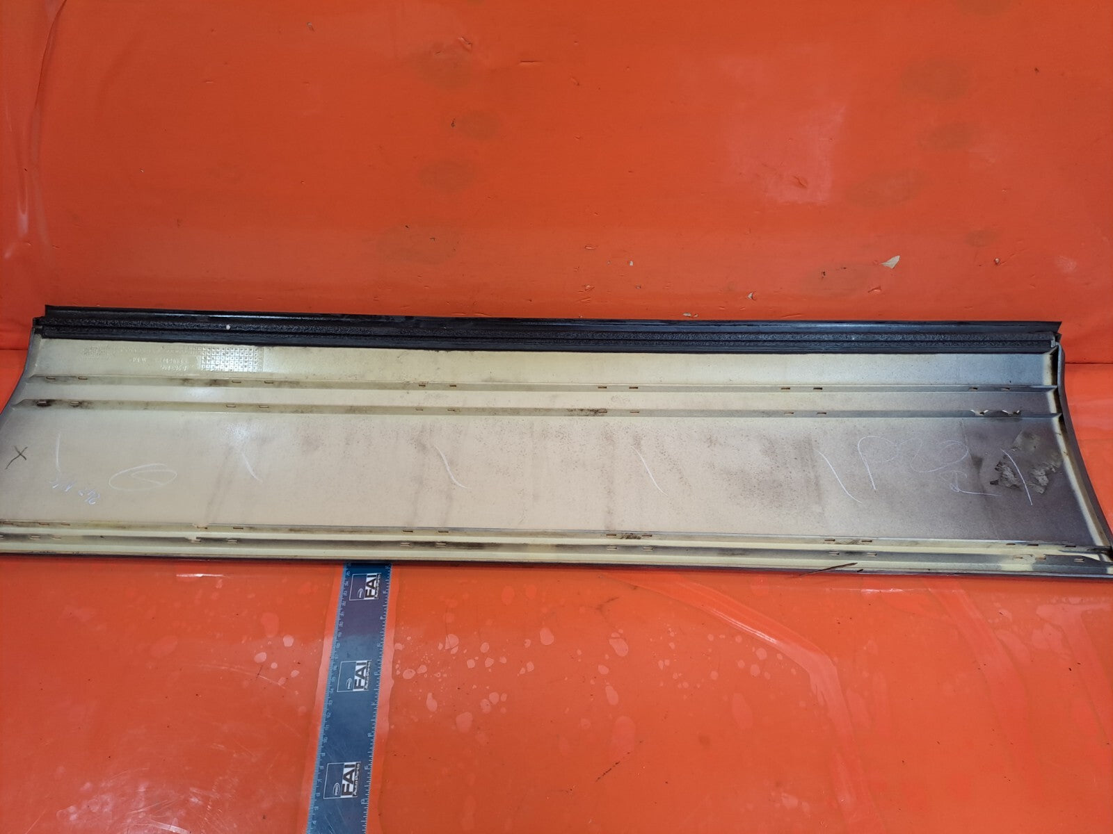 ✅2011 LAND ROVER RANGE ROVER L322 FRONT LEFT DOOR LOWER TRIM MOLDING GREY 907 - Image 4