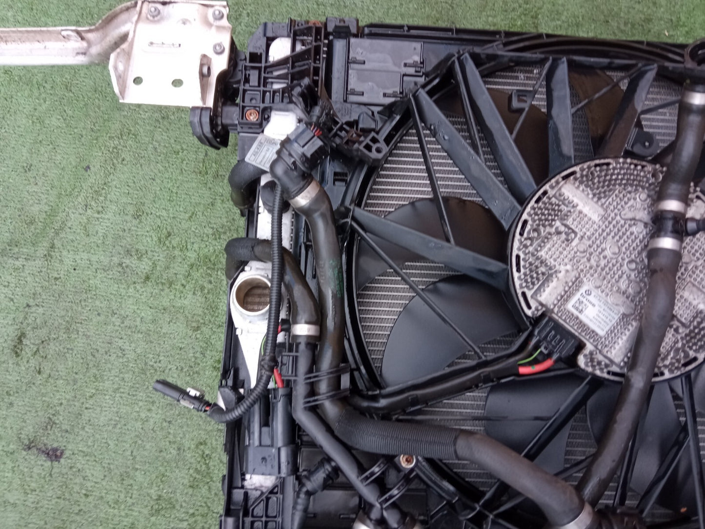 2014 BMW 5 Series F11 4.4P Fan Cooling Radiator Rad Pack 8669004 Warranty A153 - Image 12