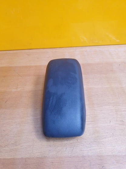 HYUNDAI I20 Ultimate 1.0 Petrol 2023 ARMREST CENTRE CONSOLE 84660T7600NNB - Image 1