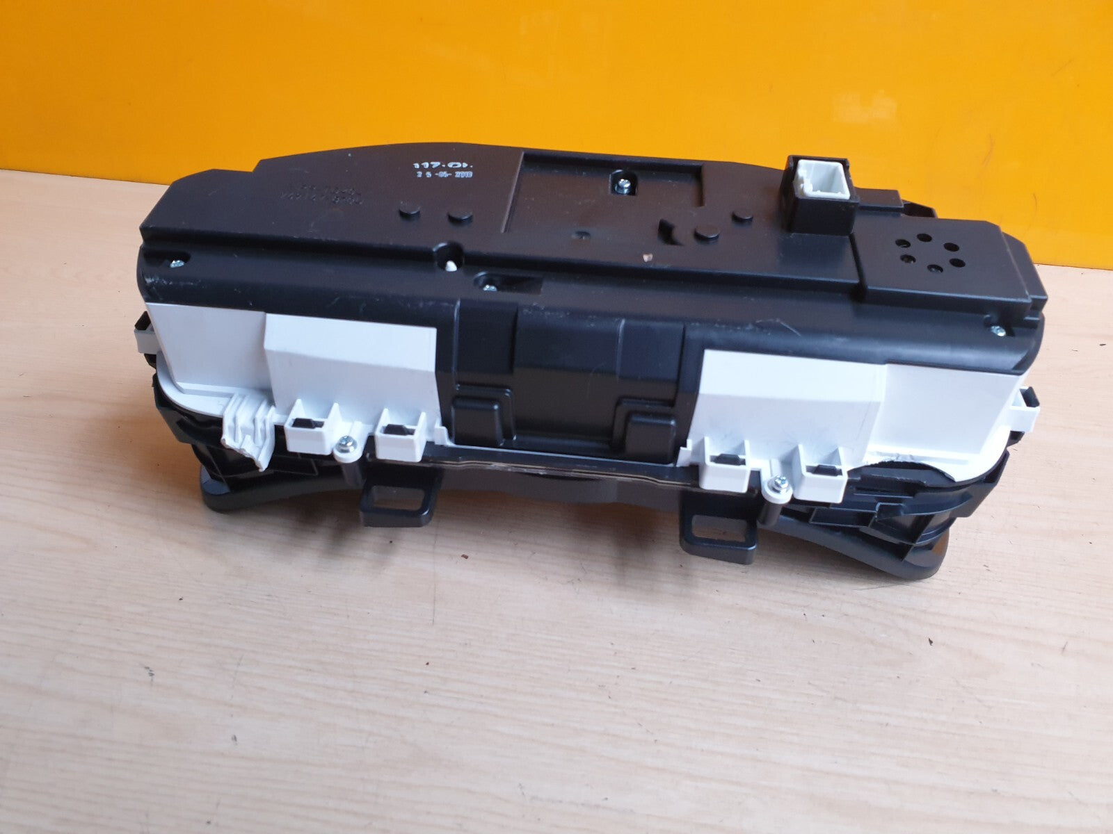 ebay-src:https://i.ebayimg.com/00/s/mtiwmfgxnjaw/z/aj4aaoswrilkqa6g/$_57.jpg