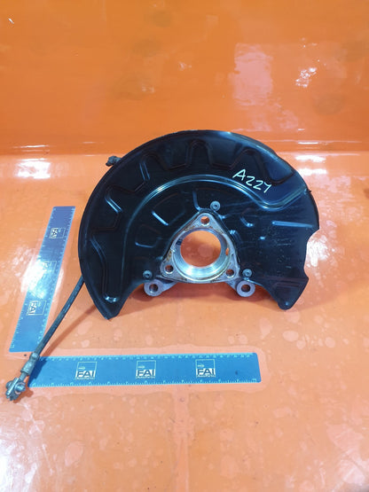 CUPRA LEON VZ2 1.4 PETROL 2023 FRONT LEFT WHEEL HUB 5WA407257A Warranty A227 - Image 1
