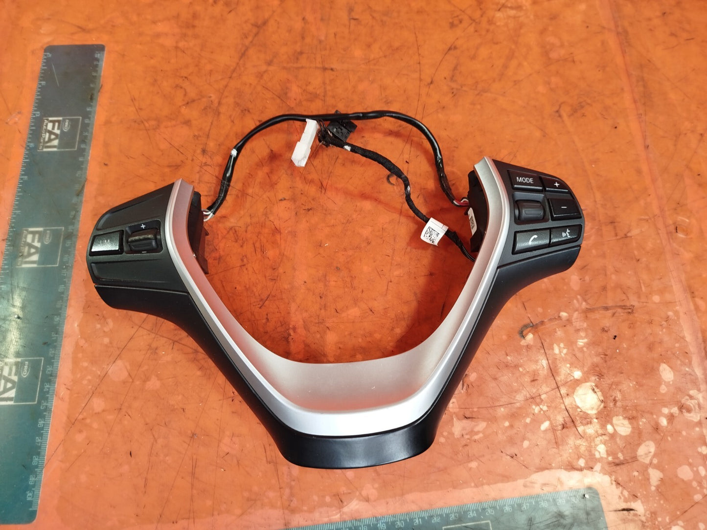 ✅2013 BMW 1 SERIES F20 STEERING WHEEL TRIM PANEL COVER 62560406C + WARRANTY xAA - Image 1