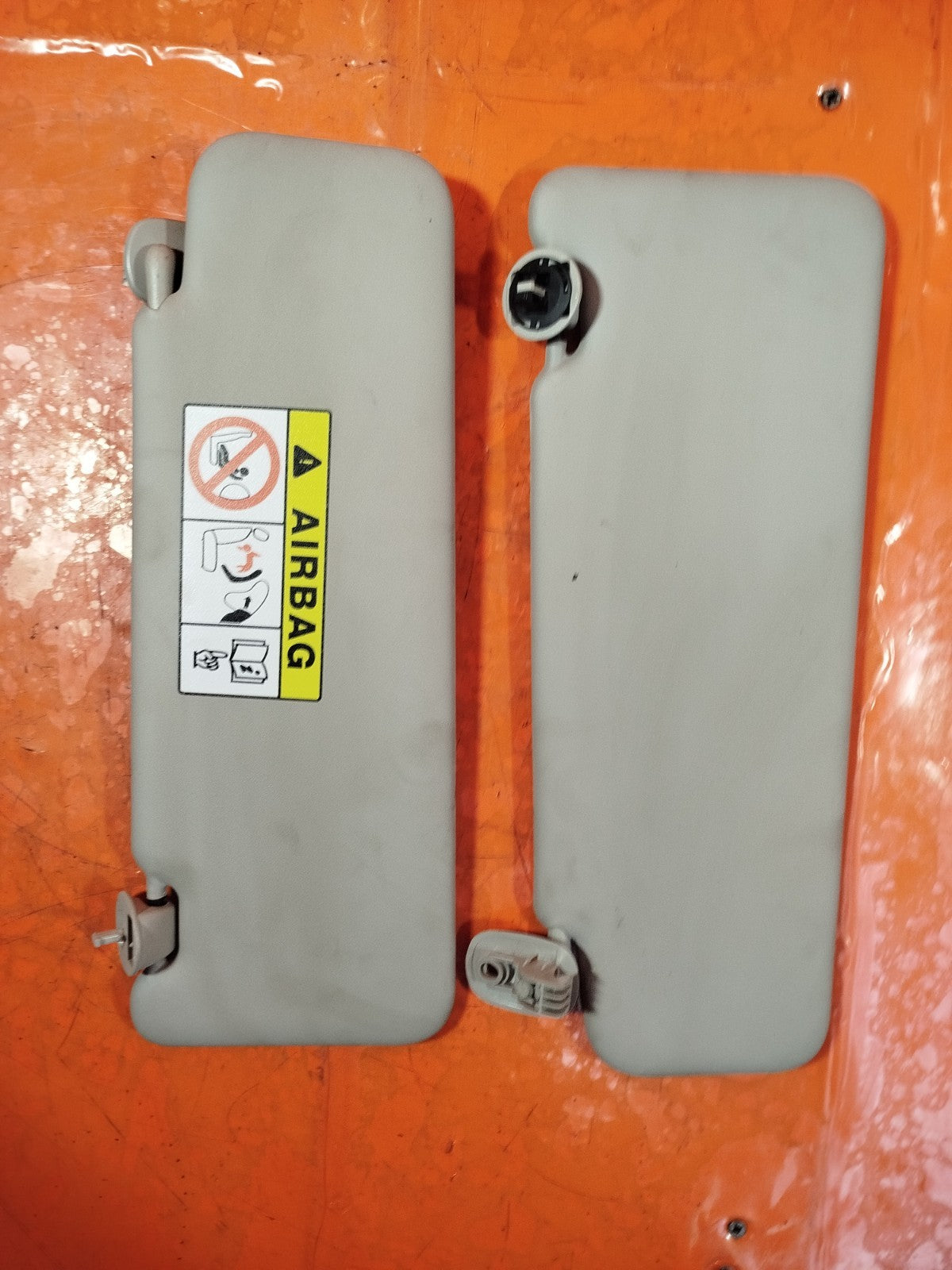 ✅2024 DACIA DUSTER JOURNEY SUN VISOR PAIR LEFT & RIGHT 964000782R +WARRANTY A364 - Image 2