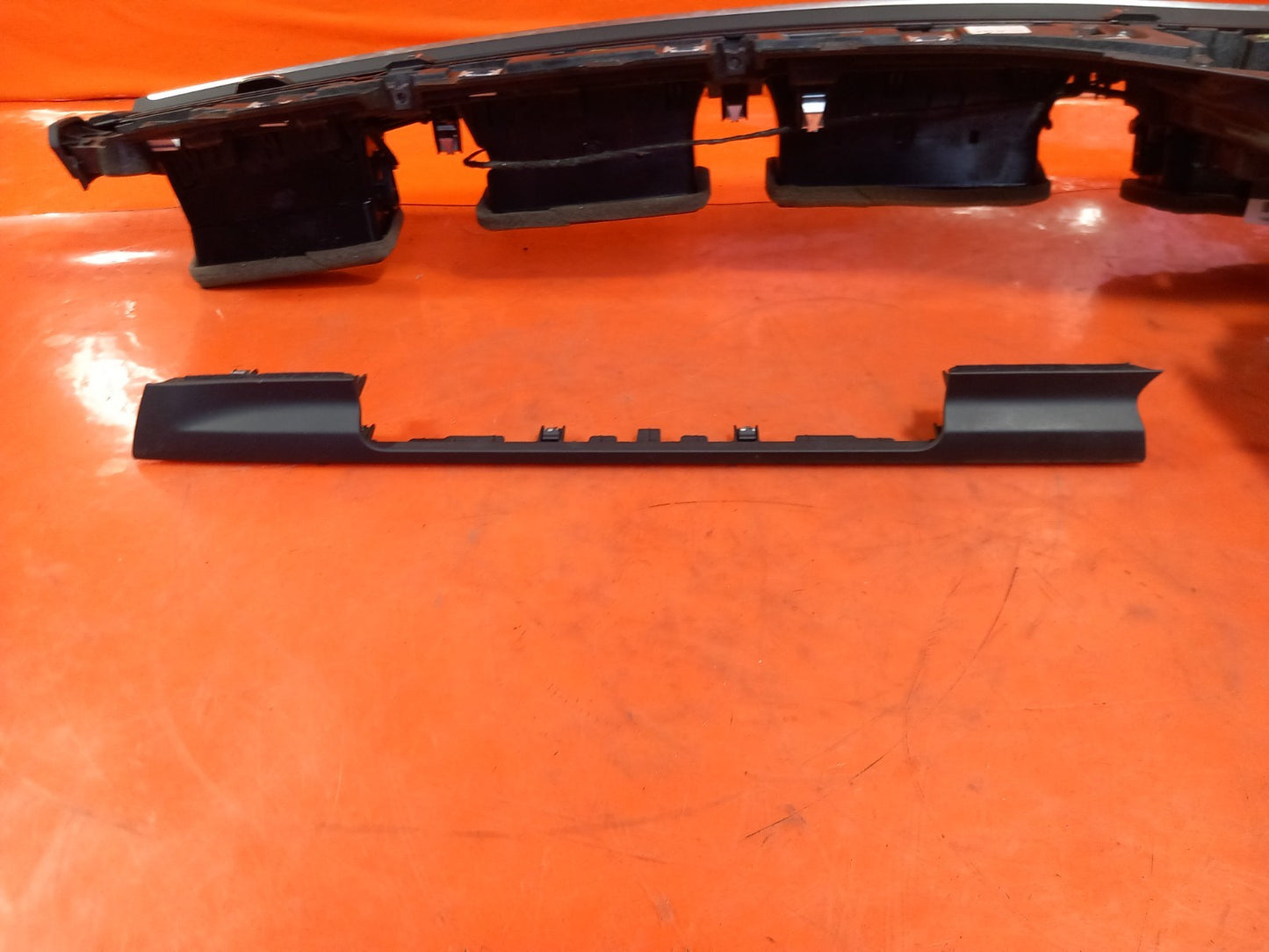 Audi A5 F5 S-Line 2016 Dashboard Air Vent Trim Set 8W2820901C Warranty A142 - Image 7