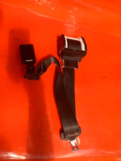 Ford Transit Custom 2.2 Diesel 2016 Front Centre Seat Belt With Buckle A373 - Image 2