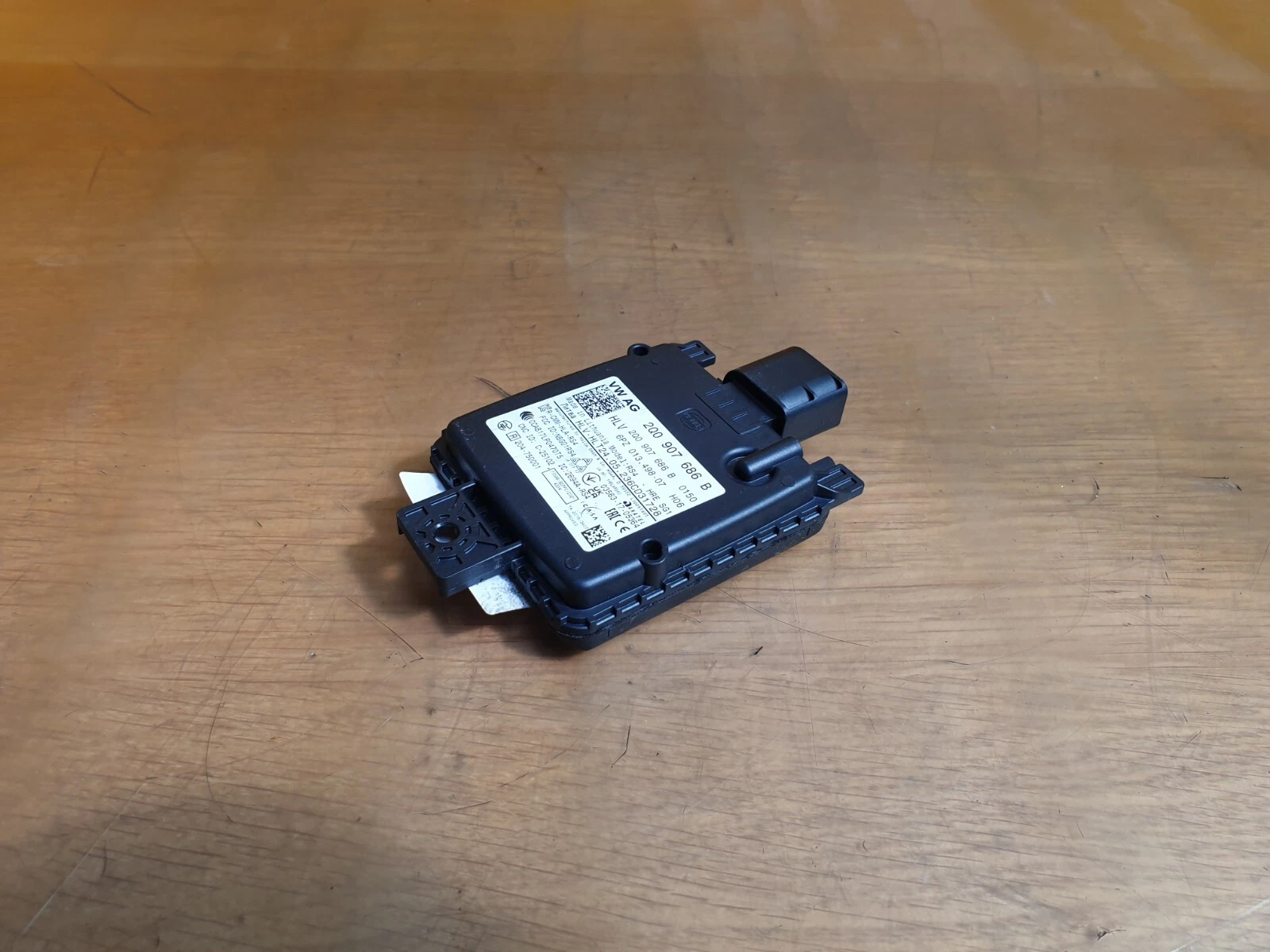 ebay-src:https://i.ebayimg.com/00/s/mtiwmfgxnjaw/z/slqaaoswdu5oum3p/$_57.png
