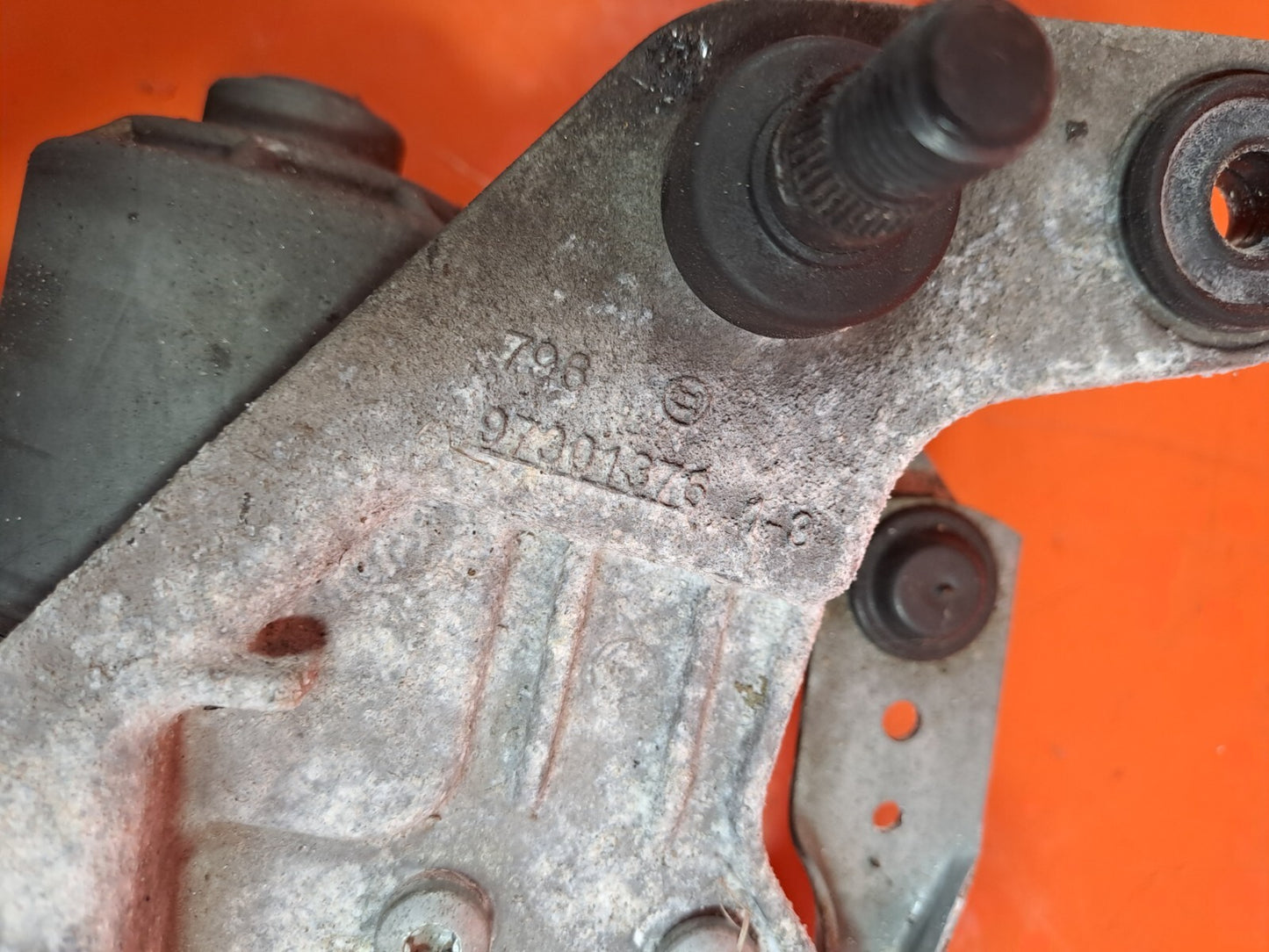 ebay-src:https://i.ebayimg.com/00/s/mtiwmfgxnjaw/z/4hsaaosweozn5y2a/$_57.jpg
