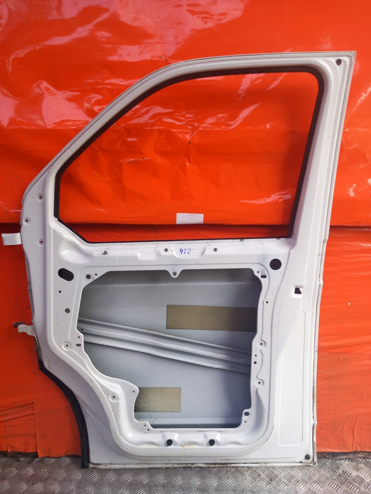 2021 VW Transporter T30 Front Right Driver Side Door White B9A A412 - Image 9