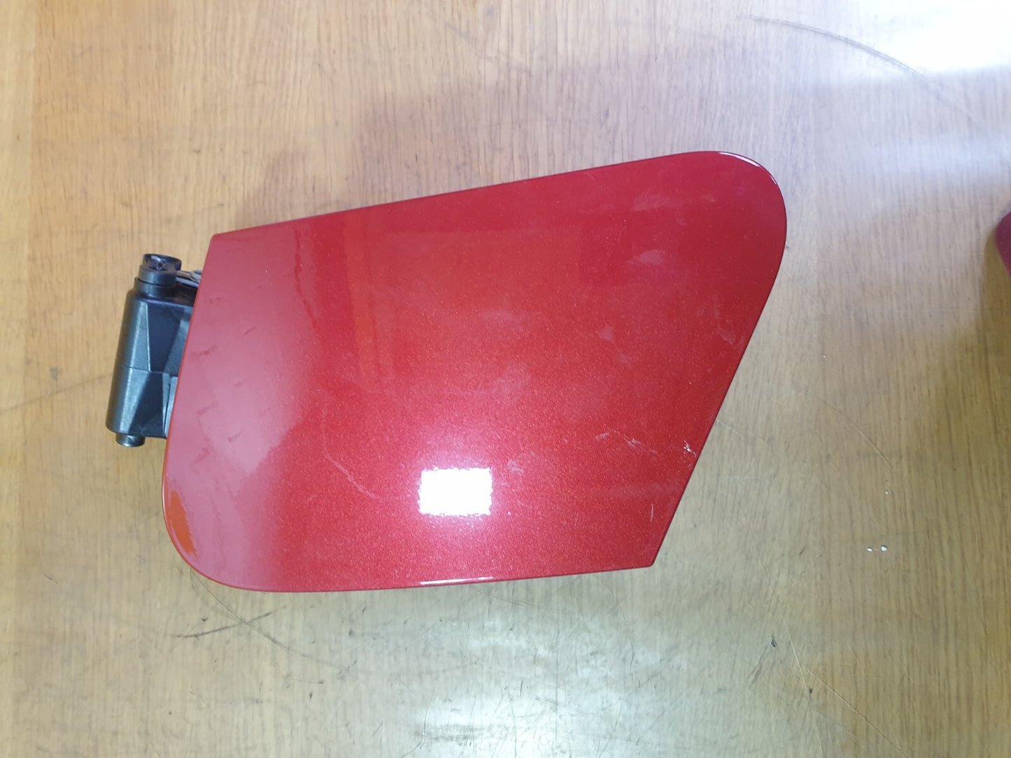 ✅HYUNDAI I20 N LINE 1.0 PETROL 2023 FUEL TANK FLAP COVER CAP RED Warranty A199 - Image 2