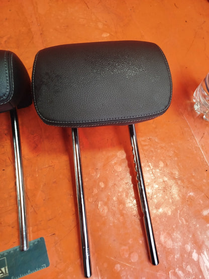 ✅MERCEDES W177 A180 SPORT 1.5 DIESEL 2019 REAR LEATHER HEADRESTS Warranty A260 - Image 4
