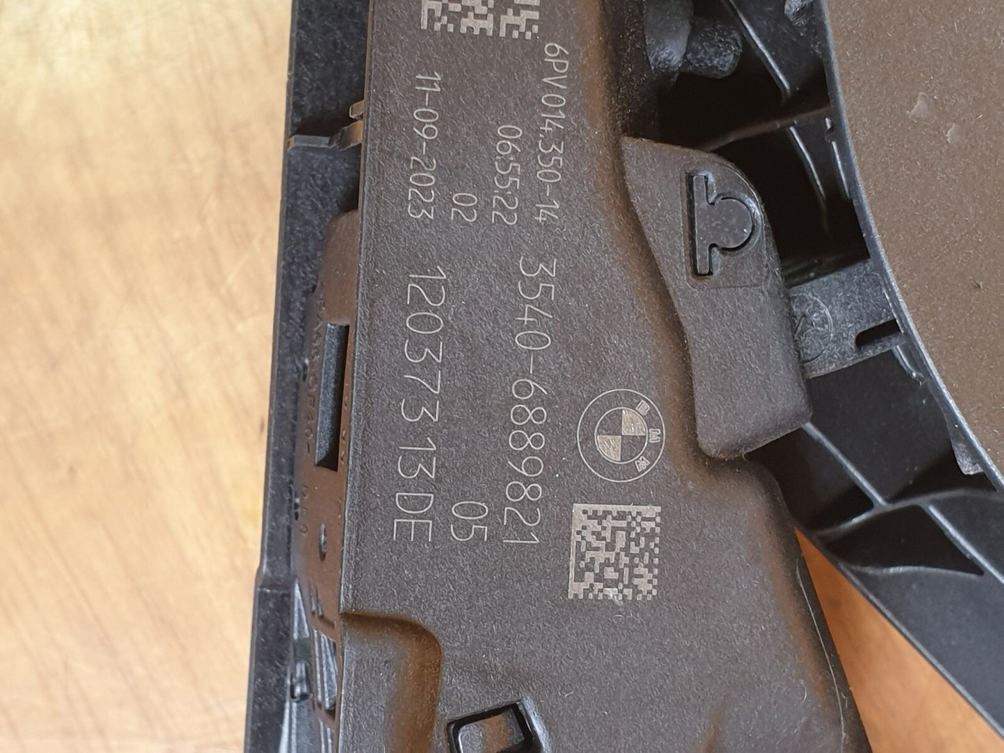 ebay-src:https://i.ebayimg.com/00/s/mtiwmfgxnjaw/z/sa0aaoswcbxmaudx/$_57.jpg