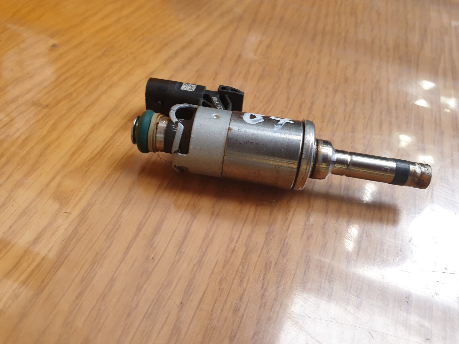 AUDI A1 SPORT 1.4 PETROL 2018 FUEL INJECTOR 0261500477 Warranty A087 - Image 4