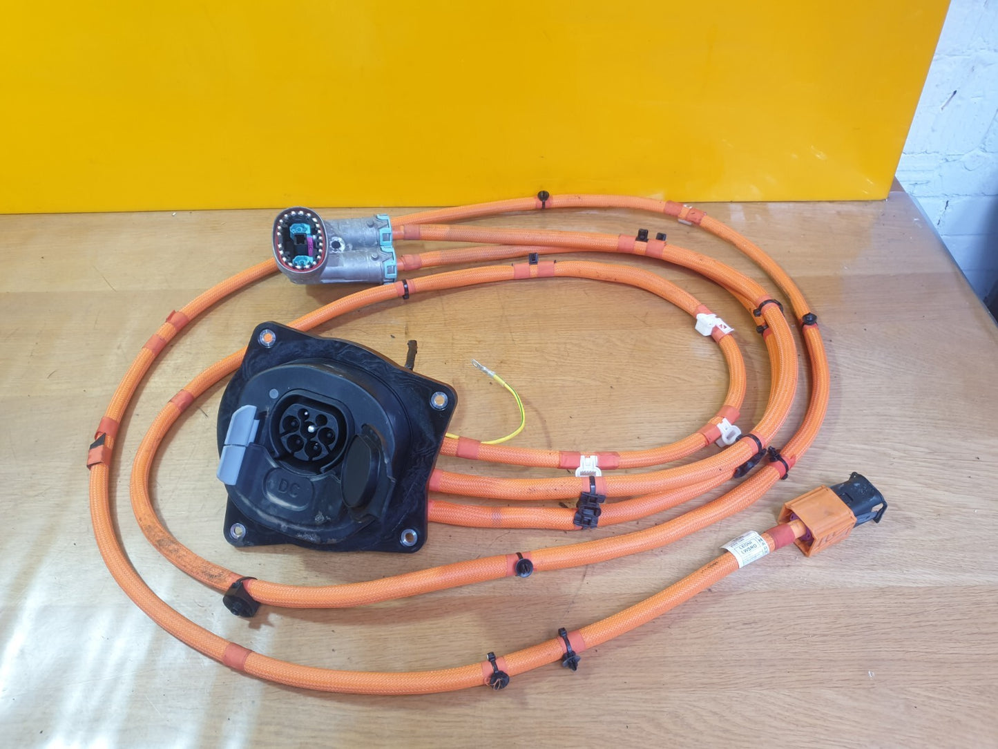 ✅BMW I4 G26 E-DRIVE 40M SPORT 2023 BATTERY CHARGING CABLE 5A38834 Warranty A190 - Image 11