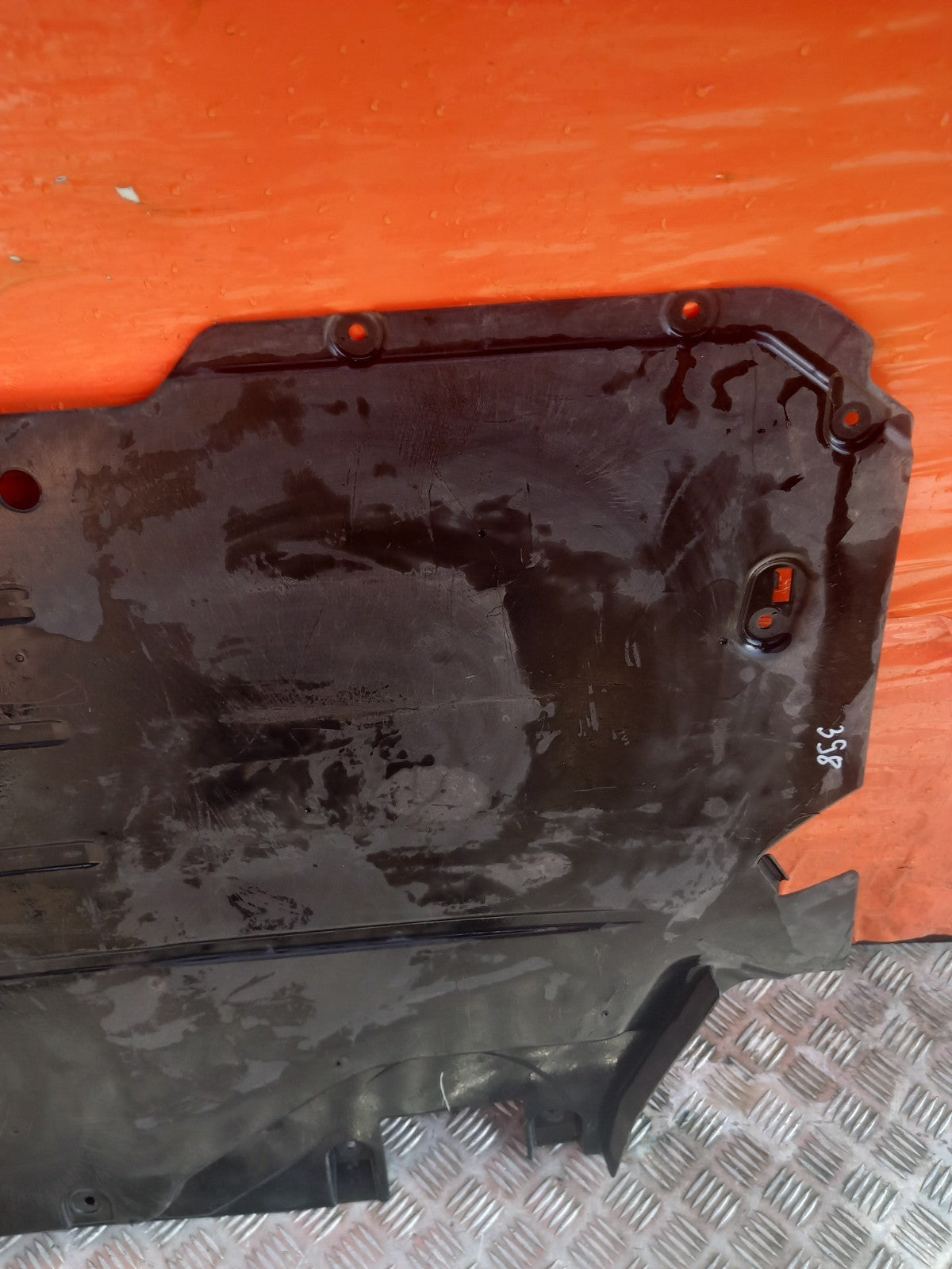BMW X5 G05 3.0 Petrol 2025 Rear Right Underbody Cover 9623212 A398 - Image 4