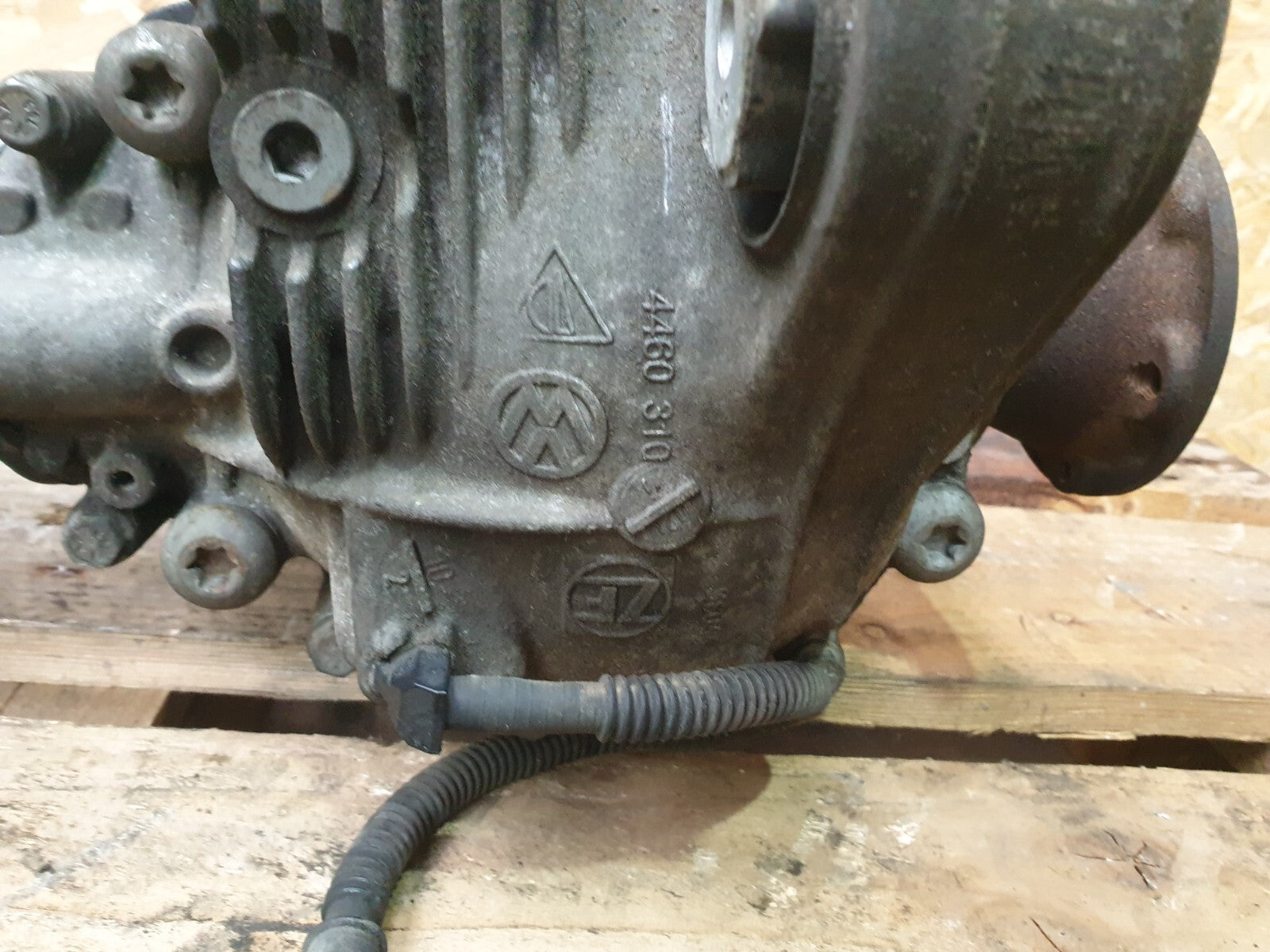 LAND ROVER DISCOVERY 4 2015 3.0 DIESEL FRONT AUTOMATIC DIFFERENTIAL 4460310 A220 - Image 2