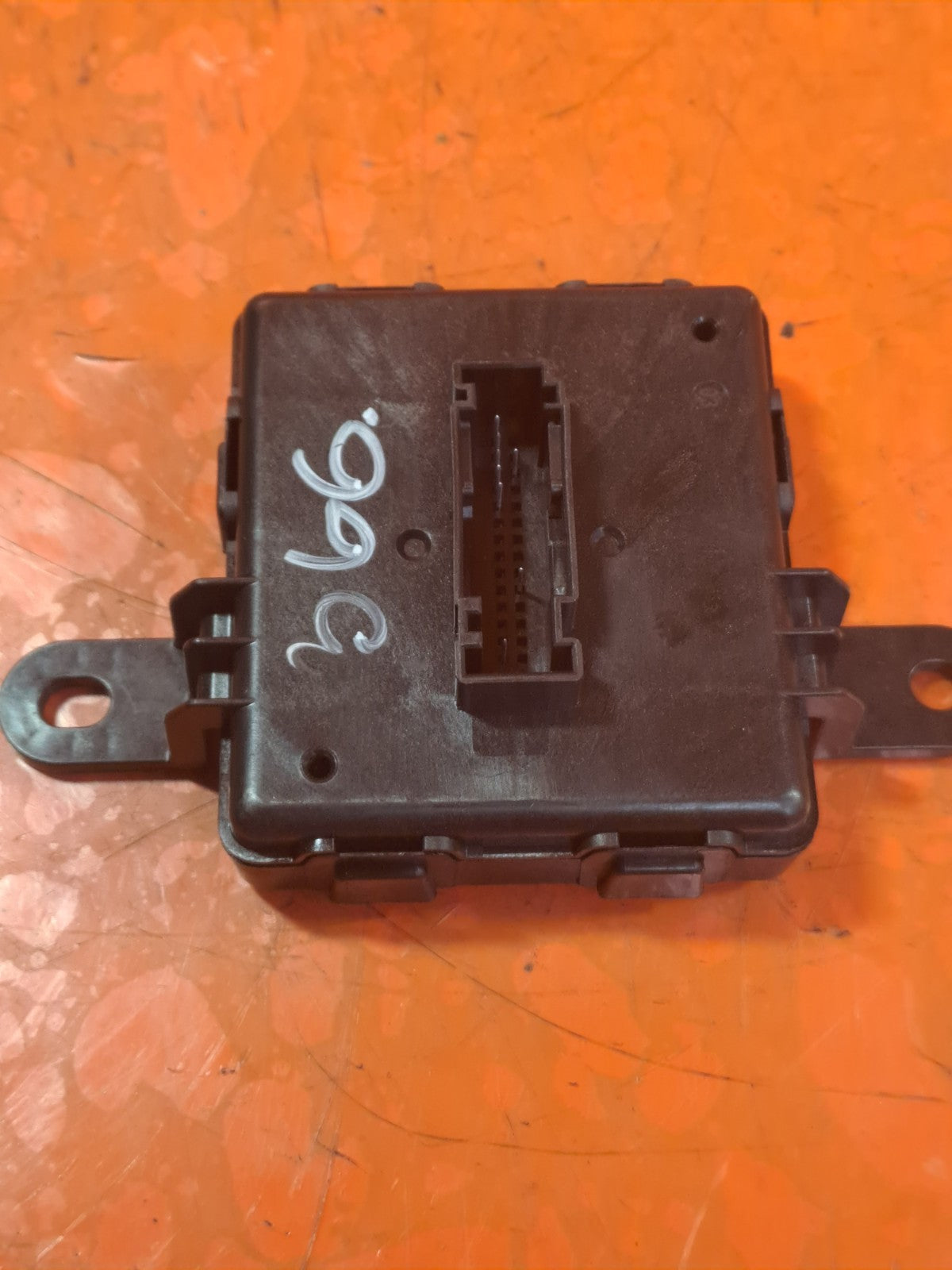 ebay-src:https://i.ebayimg.com/00/s/mtywmfgxmjaw/z/nlaaaeswfkfps-yr/$_57.jpg