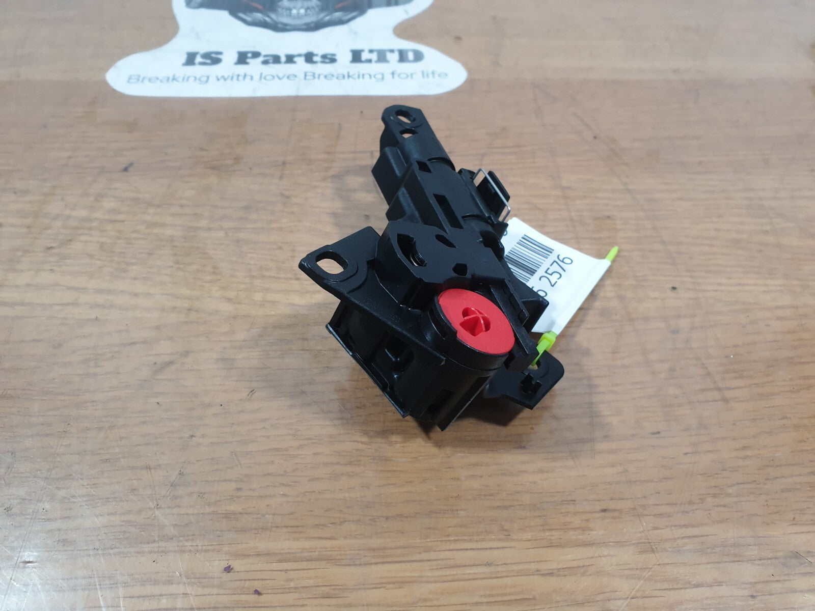 2010 BMW 5 SERIES F11 2.0D CENTRE CONSOLE ARMREST LOCK MECHANISM 03F1010023 A216 - Image 7