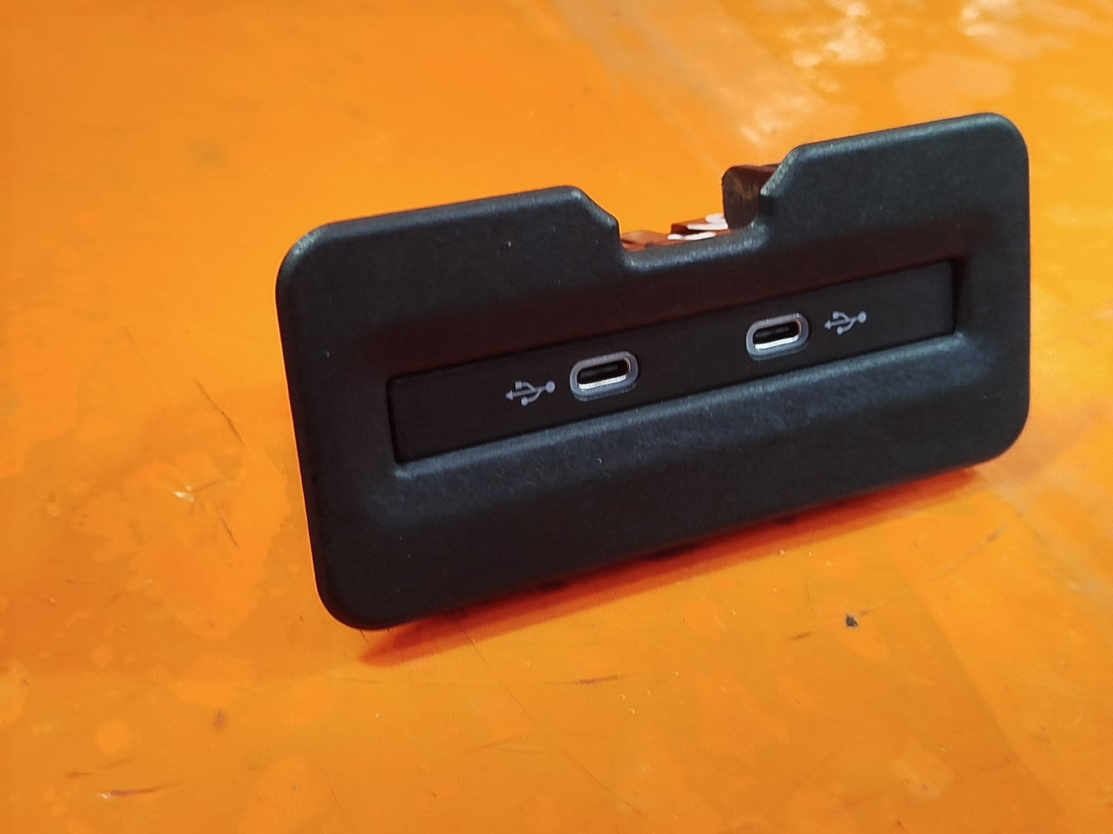 ✅FORD GRAND TOURNEO CONNECT 1.5 DIESEL 2024 USB PORT 5NA035736 Warranty A341 - Image 4