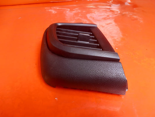 ✅2020 Vauxhall Vivaro 2900 Left Dashboard Air Vent 98095037ZD + Warranty A380 - Image 2