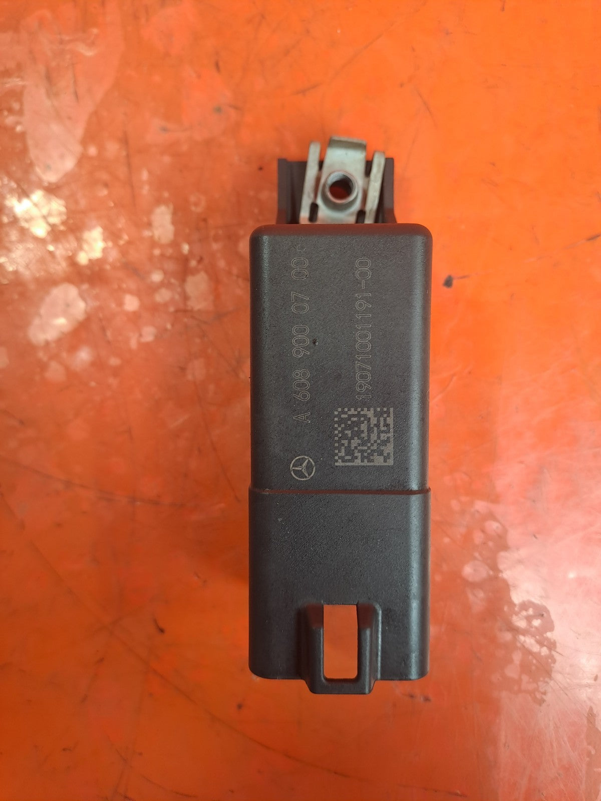 ebay-src:https://i.ebayimg.com/00/s/mtywmfgxmjaw/z/avqaaeswcszpowwh/$_57.jpg