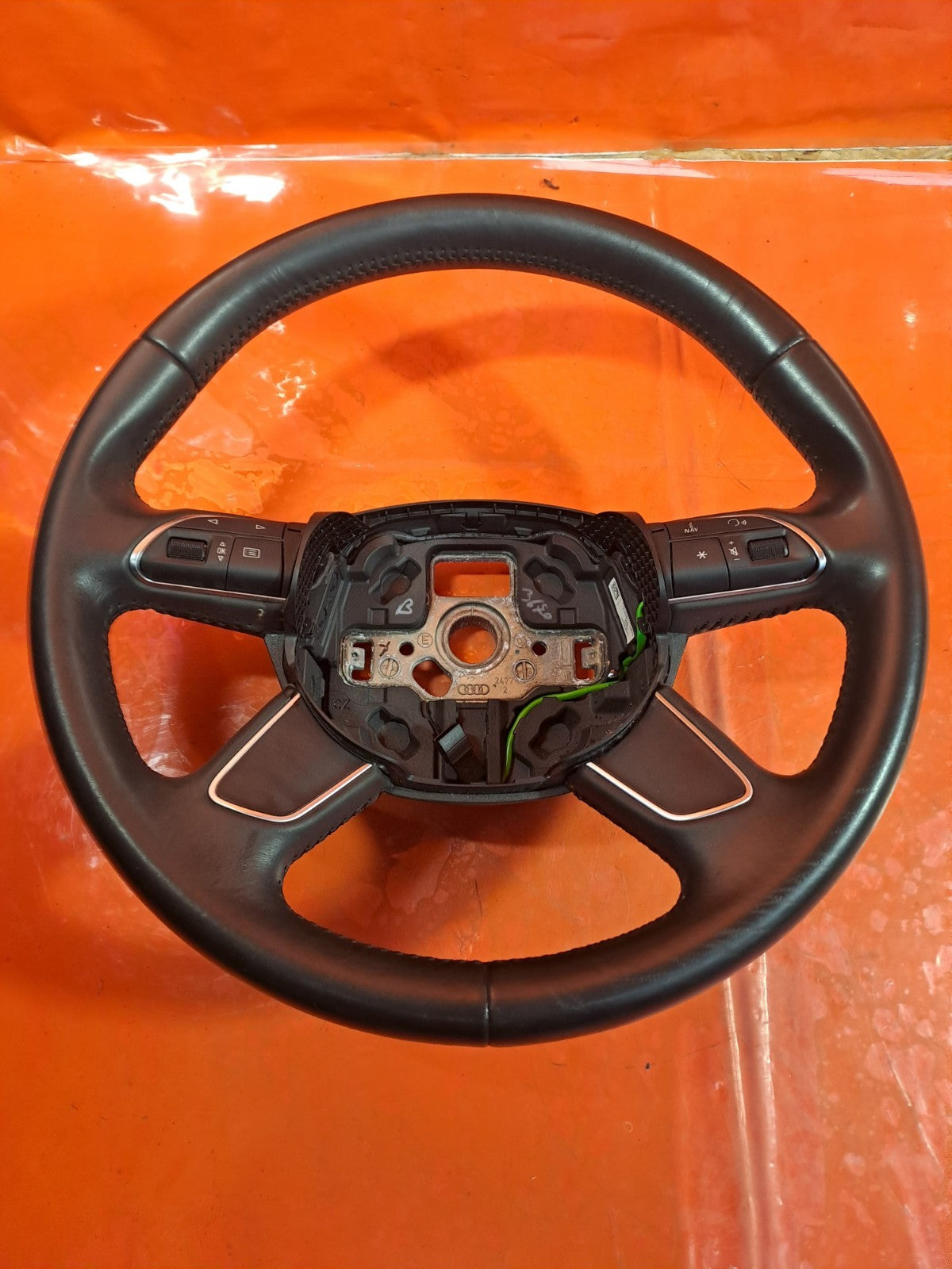 ✅AUDI A3 1.6 DIESEL 2013 MULTIFUNCTION LEATHER STEERING WHEEL 8U0419091B A338 - Image 4