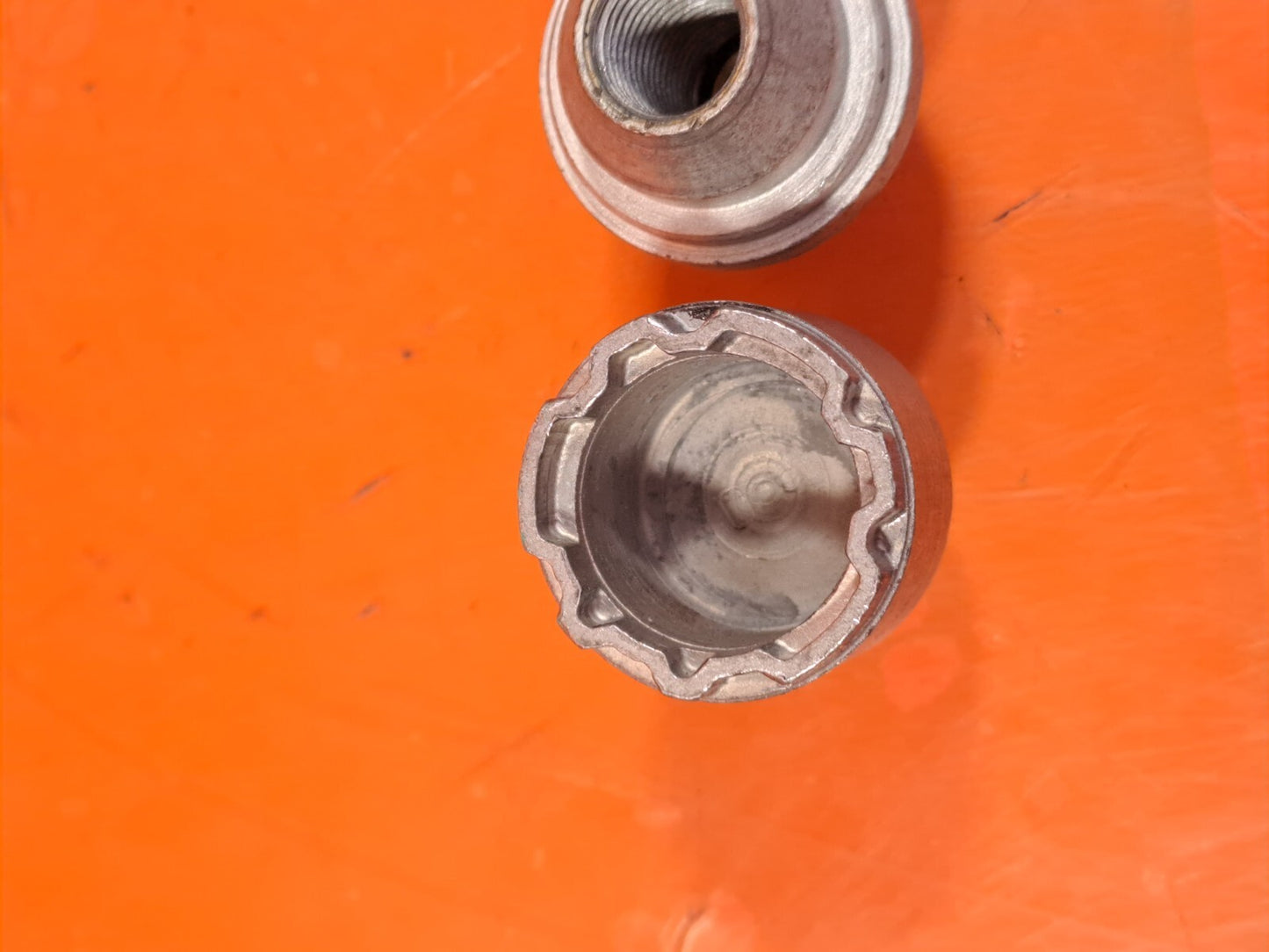 ebay-src:https://i.ebayimg.com/00/s/mtiwmfgxnjaw/z/gwaaaoswf6pne8u9/$_57.jpg