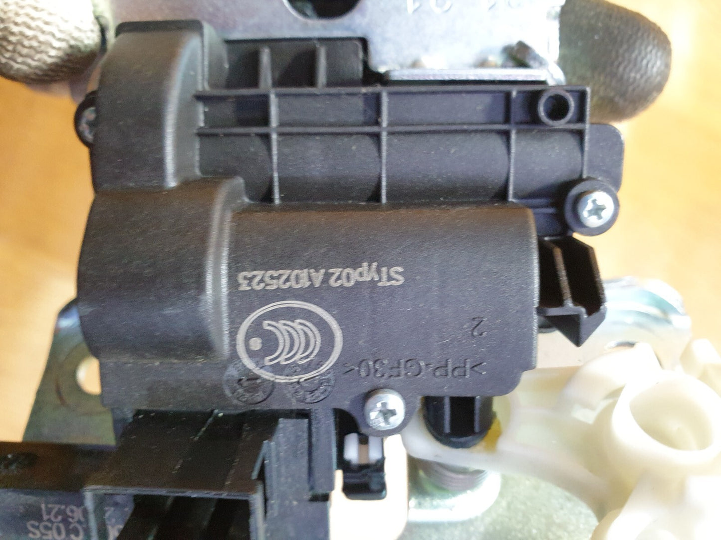 ✅AUDI A3 S LINE 1.4 PETROL 2021 TAILGATE BOOT LOCK MECHANISM 8W9827505C Warranty - Image 11