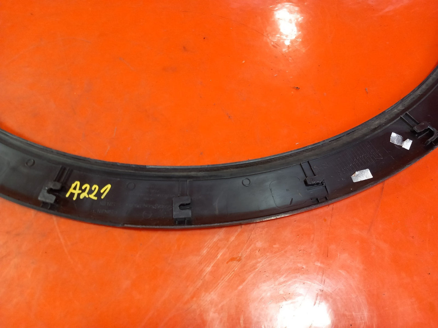 Ssangyong Tivoli ELX 2015 Wheel Arch Moulding Rear Right 79540-35000 A221 - Image 8