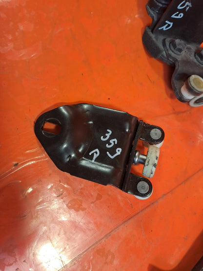 ✅Ford Tourneo Custom 2.0 Diesel 2017 Right Sliding Door Hinges BK21V25000AB A359 - Image 6