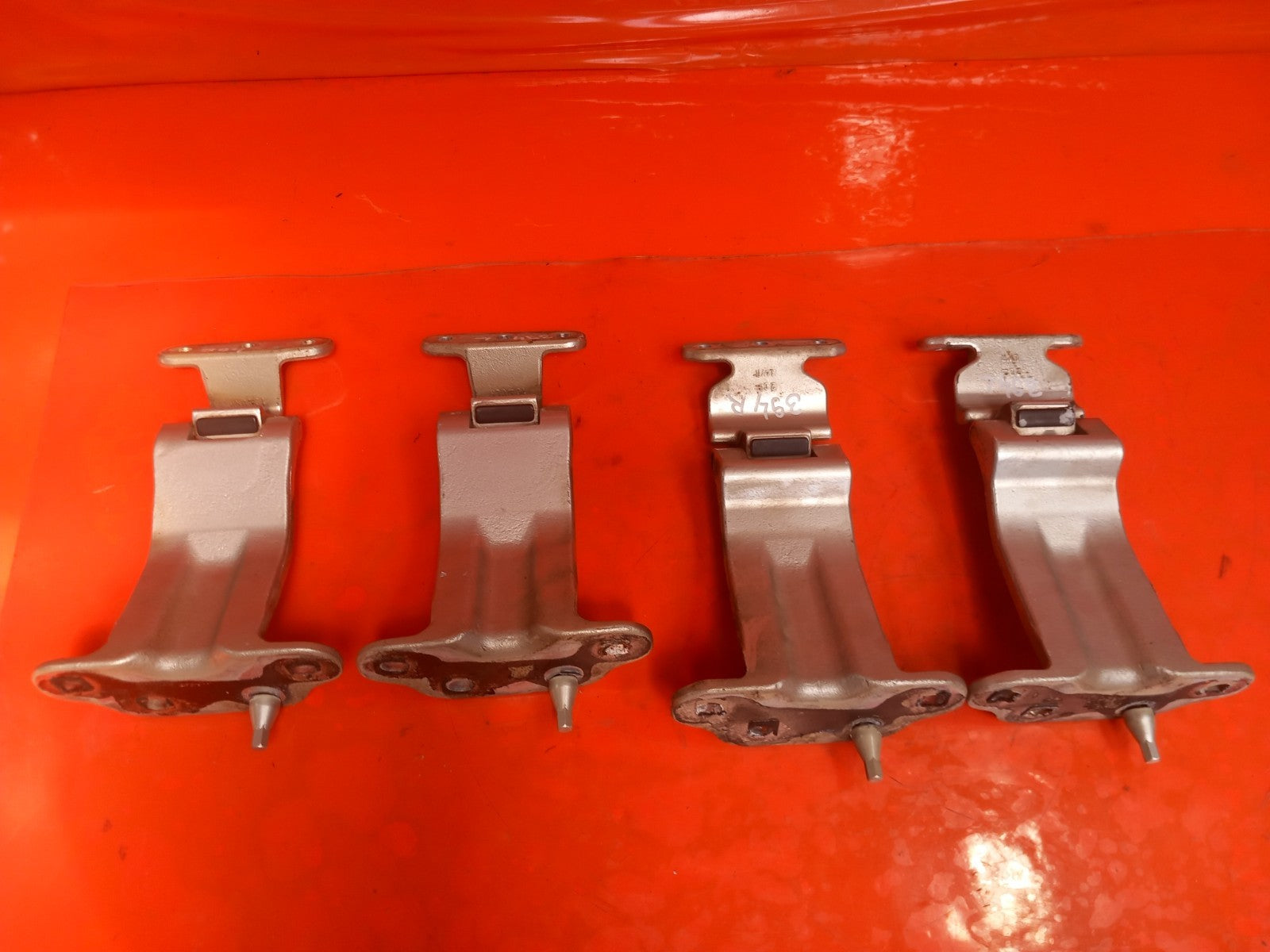 Ford Transit Custom 2.0 Diesel 2021 Rear Door Hinges BK21V42983AG BK21V42982AG - Image 9