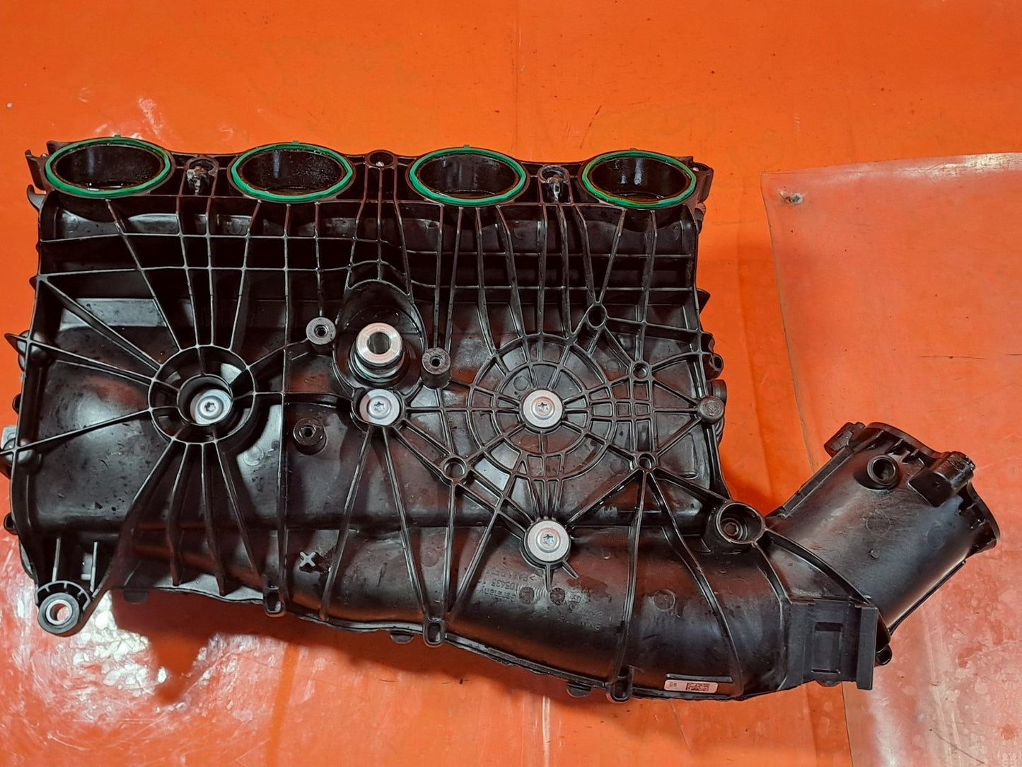 ebay-src:https://i.ebayimg.com/00/s/mtiwmfgxnjaw/z/rxmaaeswisvpahd-/$_57.jpg