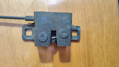 LAND ROVER DISCOVERY SPORT L550 2.0 DIESEL 2018 BONNET HOOD LOCK CATCH D3L5A