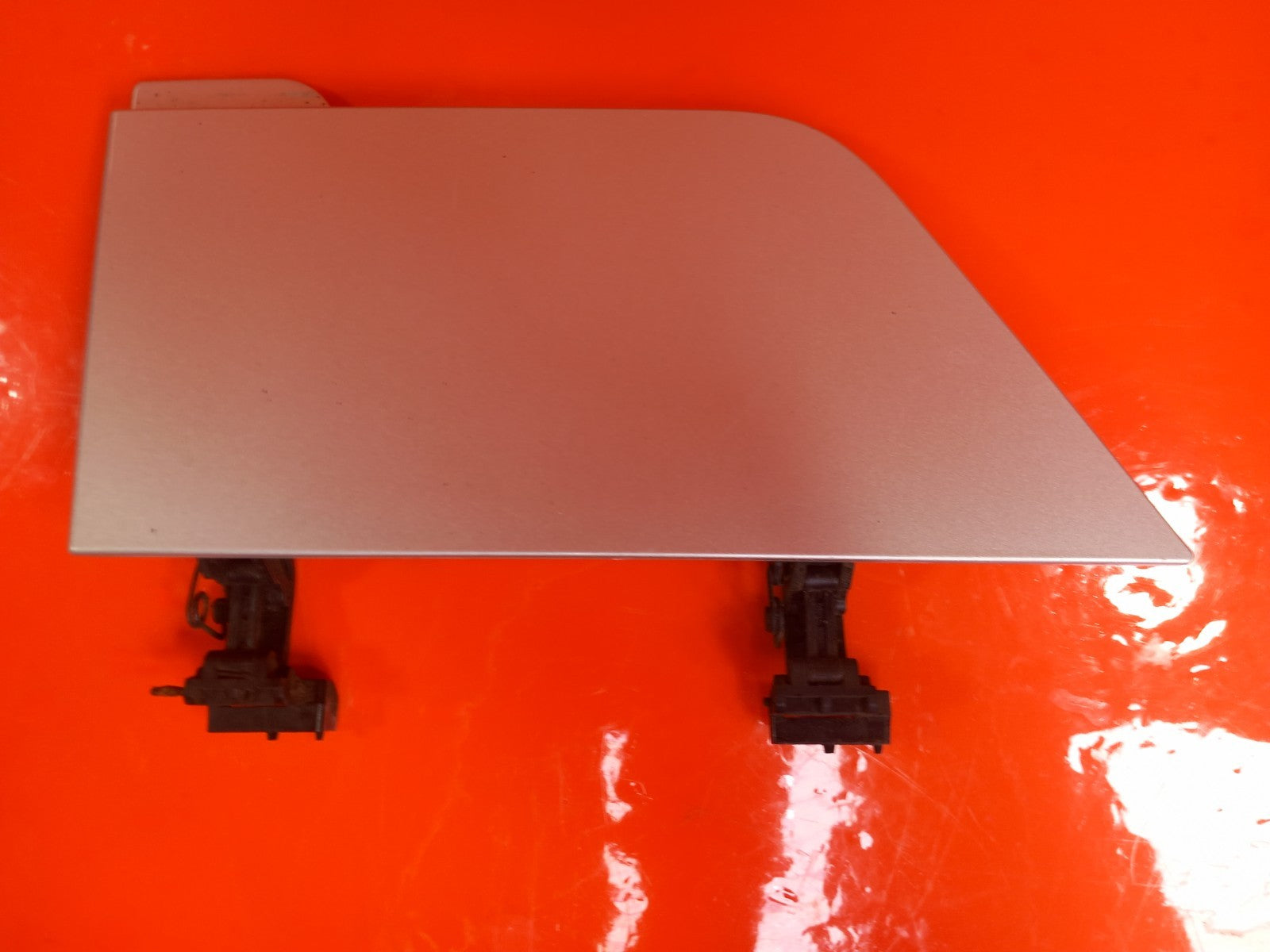 Ford Transit Custom 2.0 Diesel 2021 Fuel Filler Flap Cover Silver DU5A9A095BA - Image 2