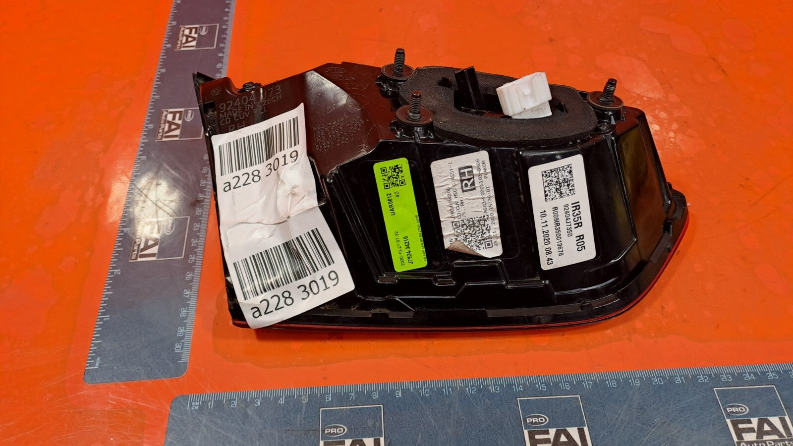 KIA XCEED 1.5 PETROL 2021 REAR RIGHT INNER TAIL LIGHT 92404J7350 Warranty A228 - Image 11