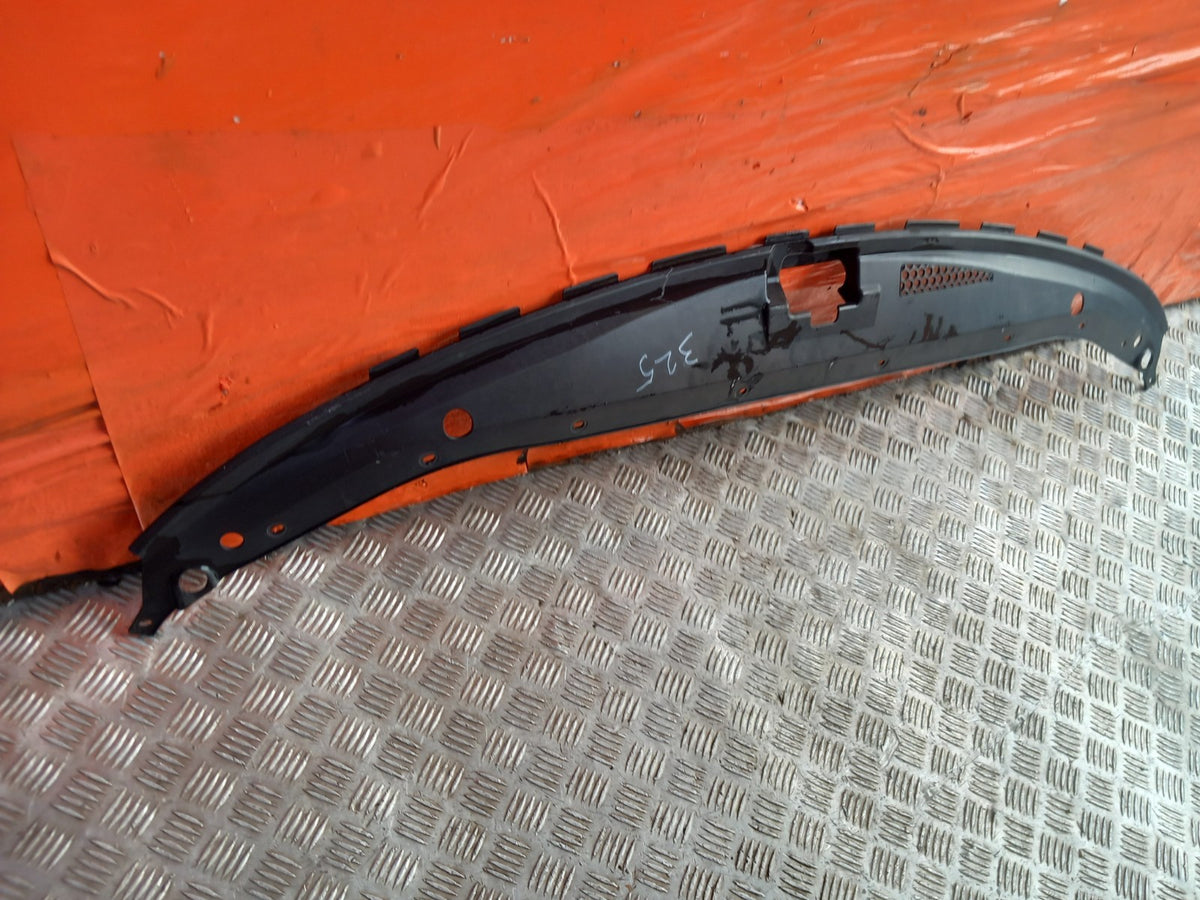 2010 Hyundai I800 Radiator Grill Upper Part 86563-4H000 Warranty A325 - Image 7