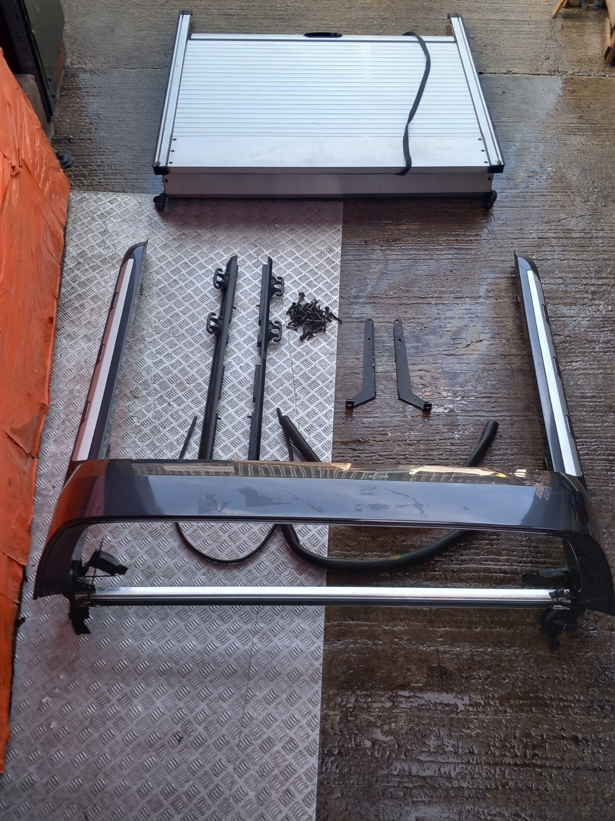 Ford Ranger Wildtrak Roller Shutter Plus Spoiler With Sided Mouldings A407 - Image 1
