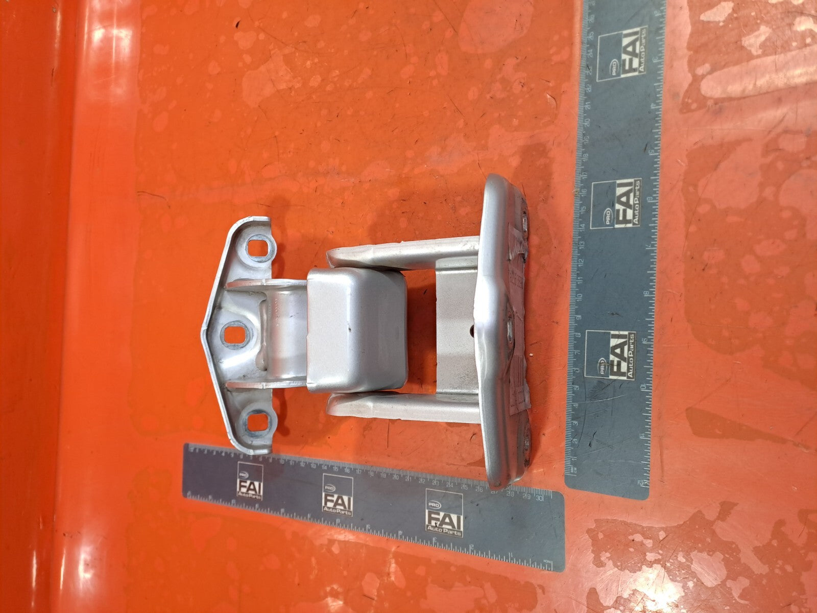 ✅Renault Trafic III 2016 1.6 Diesel REAR LEFT UPPER DOOR HINGE 90400670R A256 - Image 8