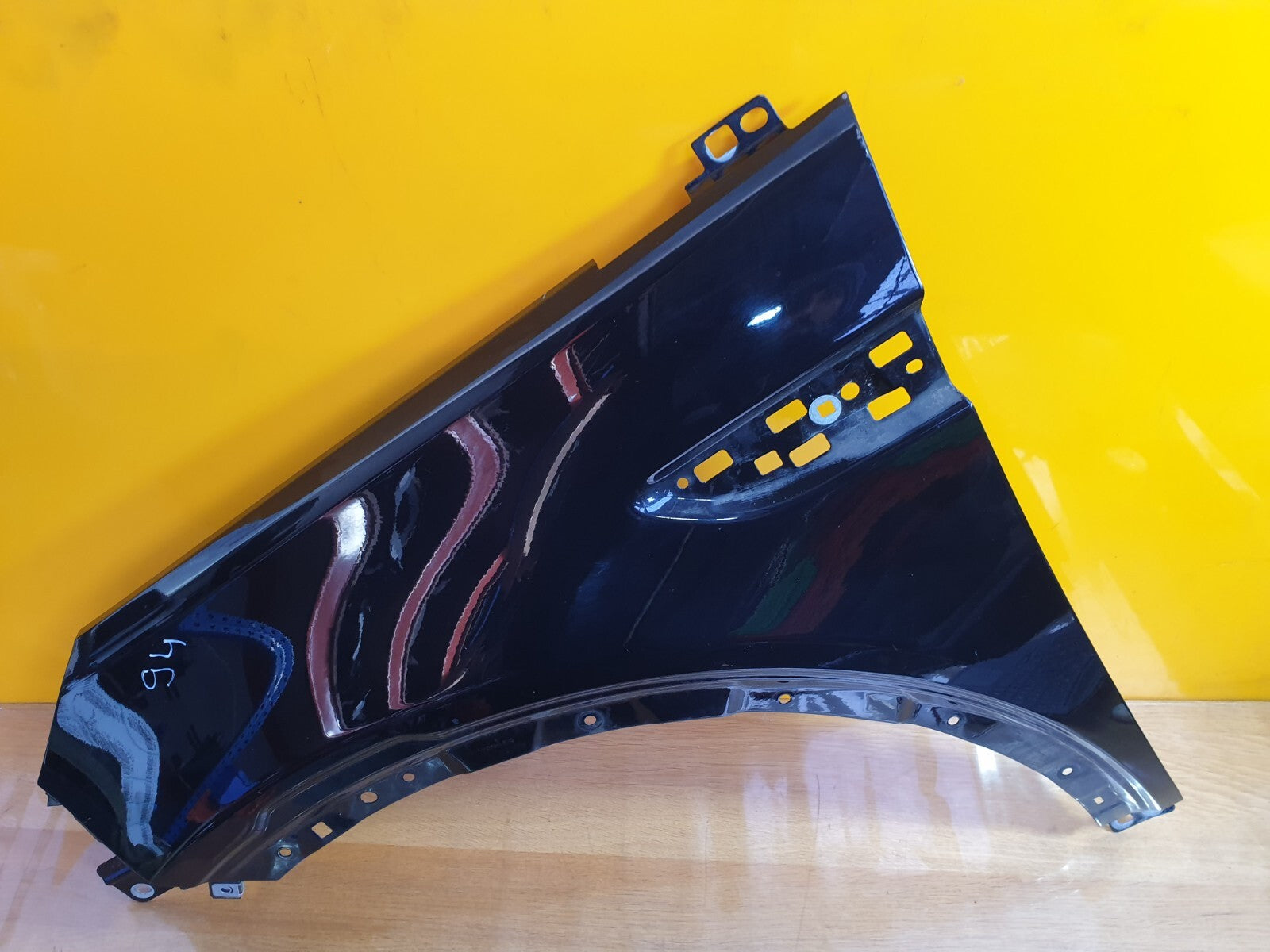 ✅LAND ROVER DISCOVERY SPORT L550 2018 2.0 DIESEL FRONT LEFT WING PANEL A094 - Image 3