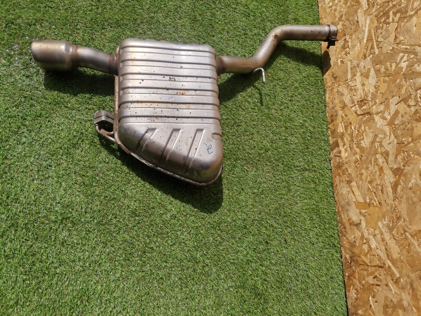 JAGUAR F-PACE X761 3.0 PETROL 2017 EXHAUST SILENCER MUFFLER HK835K244GF Warranty - Image 8