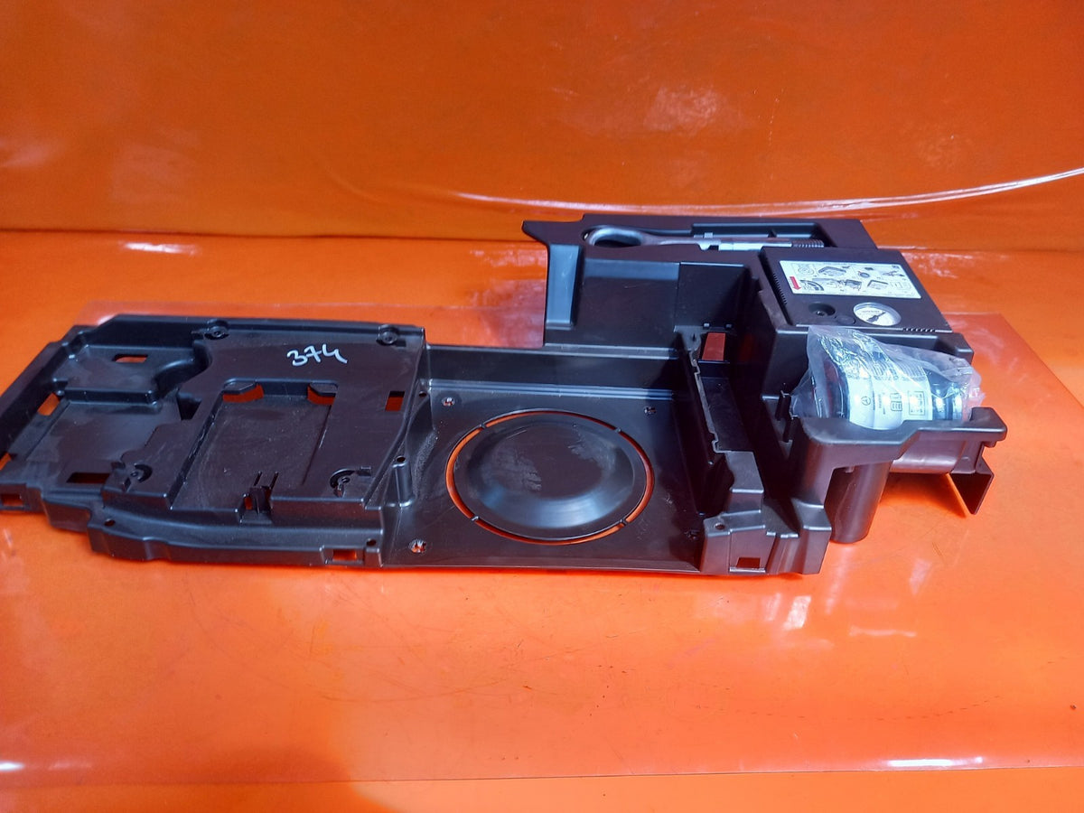 ebay-src:https://i.ebayimg.com/00/s/mtiwmfgxnjaw/z/cmgaaeswcclqetp8/$_57.jpg