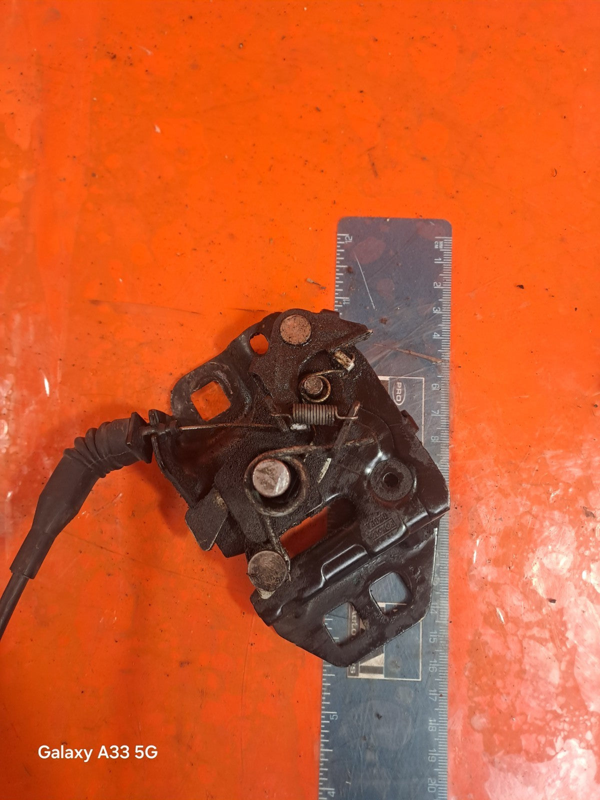 ✅FORD MONDEO TITANIUM 1.5 DIESEL 2016 BONNET LOCK CATCH DS7A16701DC DS7A16700AE - Image 2