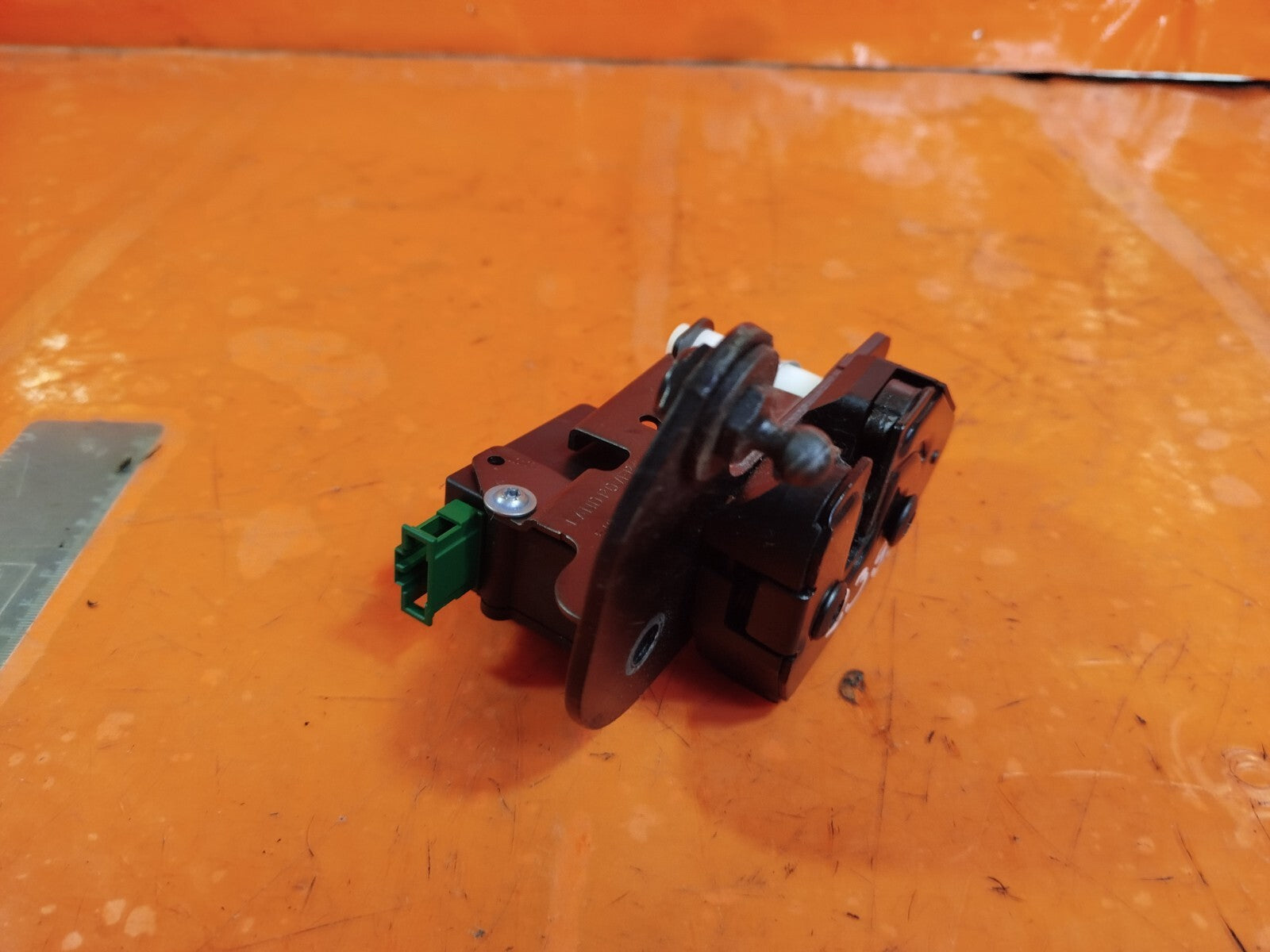 ✅Land Rover Discovery 4 2011 L319 3.0 Diesel LEFT BOOTLID LOCK ACTUATOR 7016049 - Image 8
