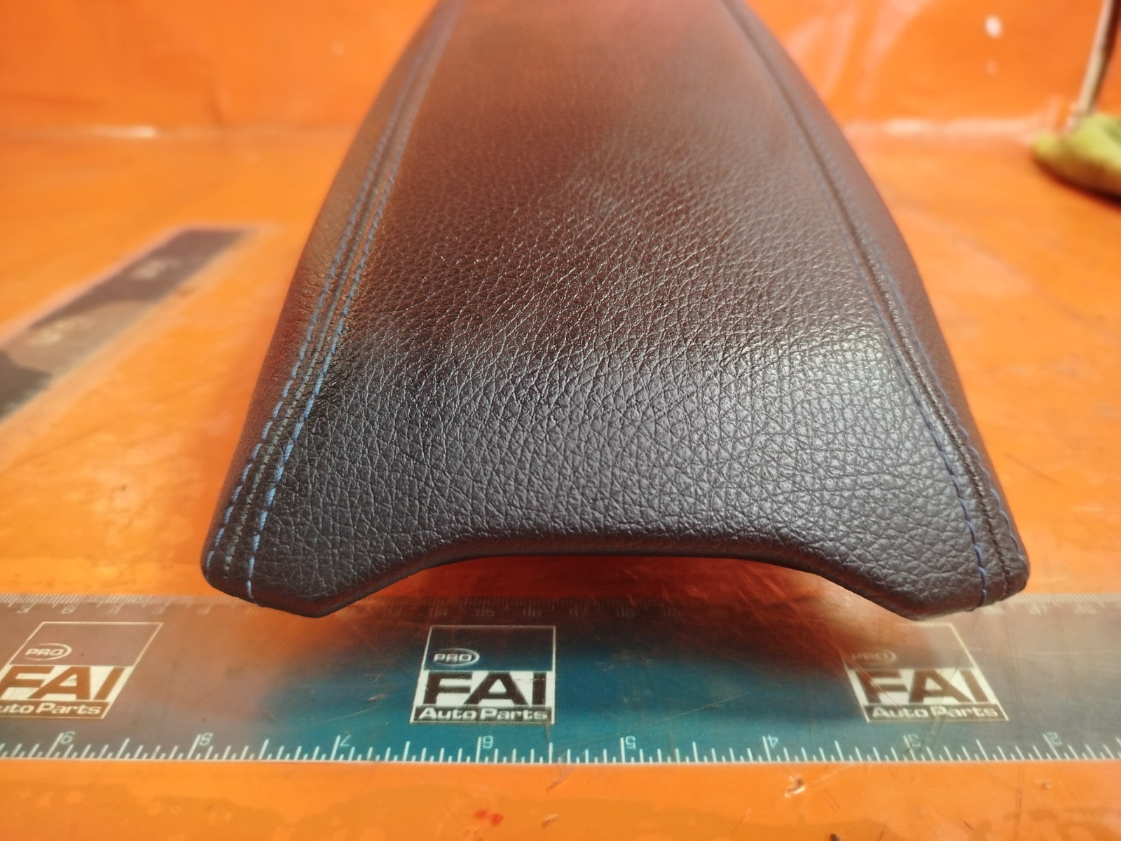 ✅BMW 220D M SPORT F44 2.0 DIESEL 2023 CENTRE CONSOLE LEATHER ARMREST Warranty - Image 4