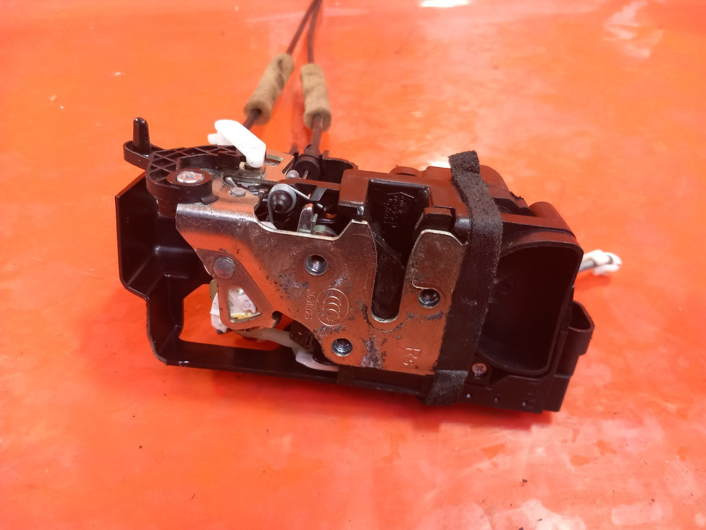 2018 Ssangyong Korando ELX 4X4 Door Lock Mech Front Right A081876 Warranty A329 - Image 3