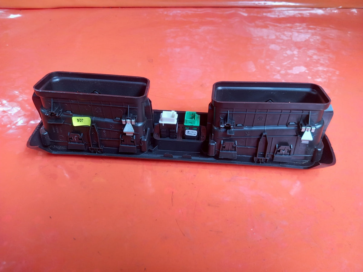 ebay-src:https://i.ebayimg.com/00/s/mtiwmfgxnjaw/z/p5iaaeswfr5qvhno/$_57.jpg
